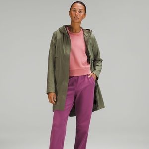 Lululemon Rain Rebel Jacket in Olive (SZ 8)